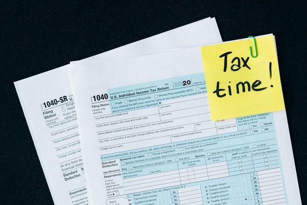 כיוונים במס הכנסה וביטוח לאומי: מדריך מקצועי